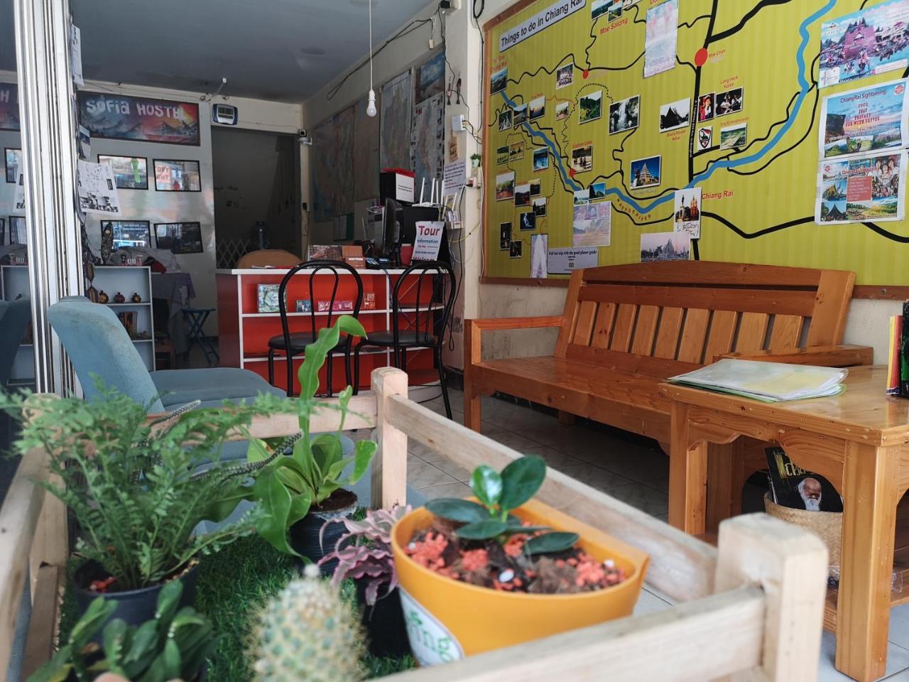 Sofia Hostel Chiang Rai Extérieur photo